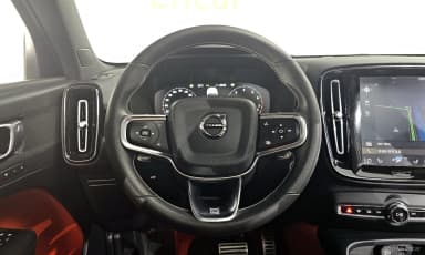 XC40