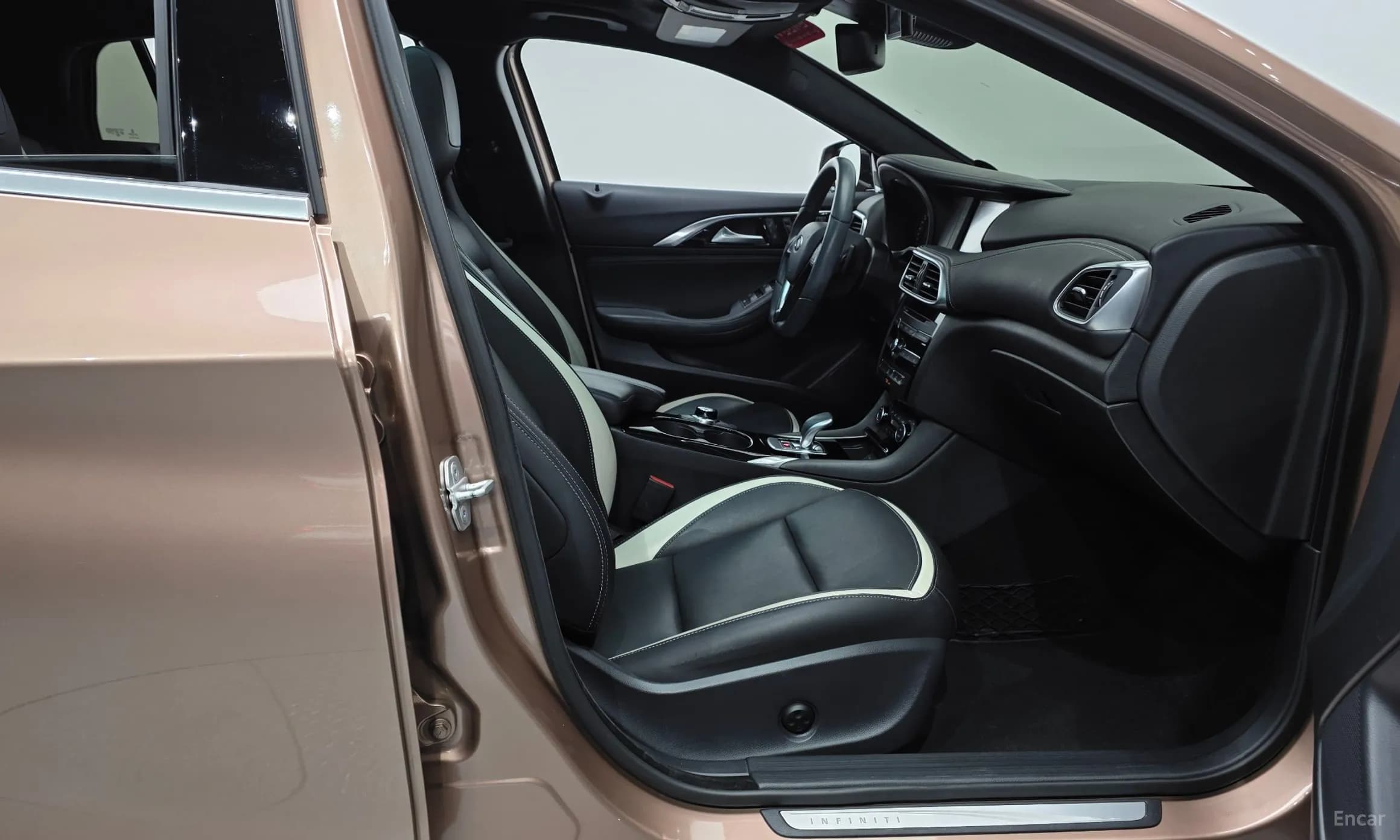 Q30