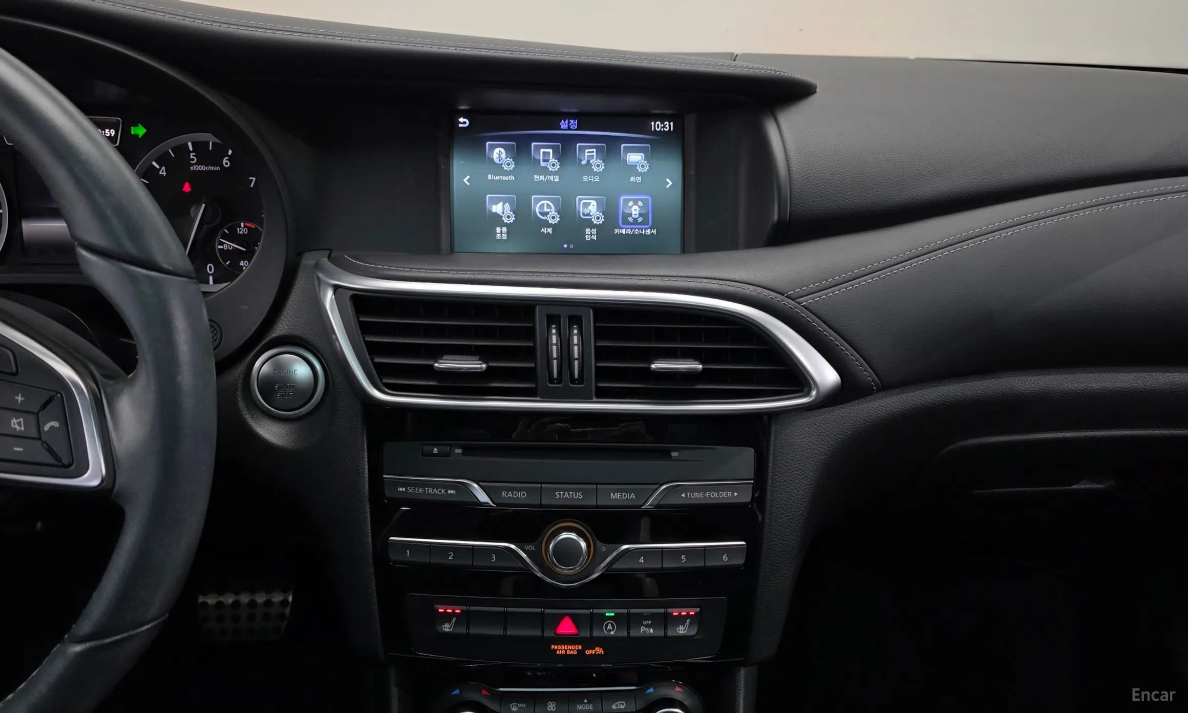 Q30