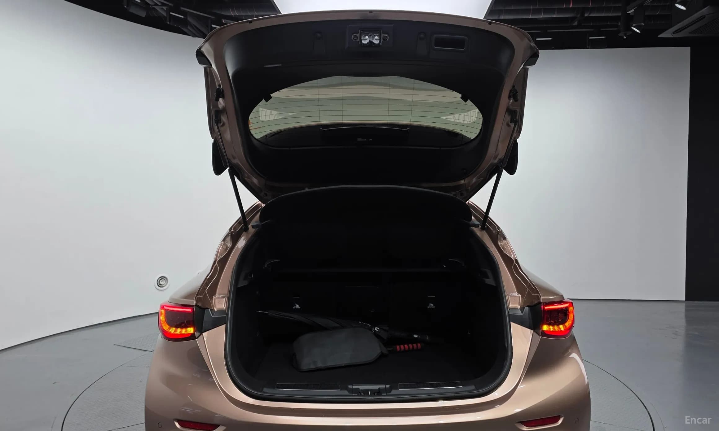 Q30