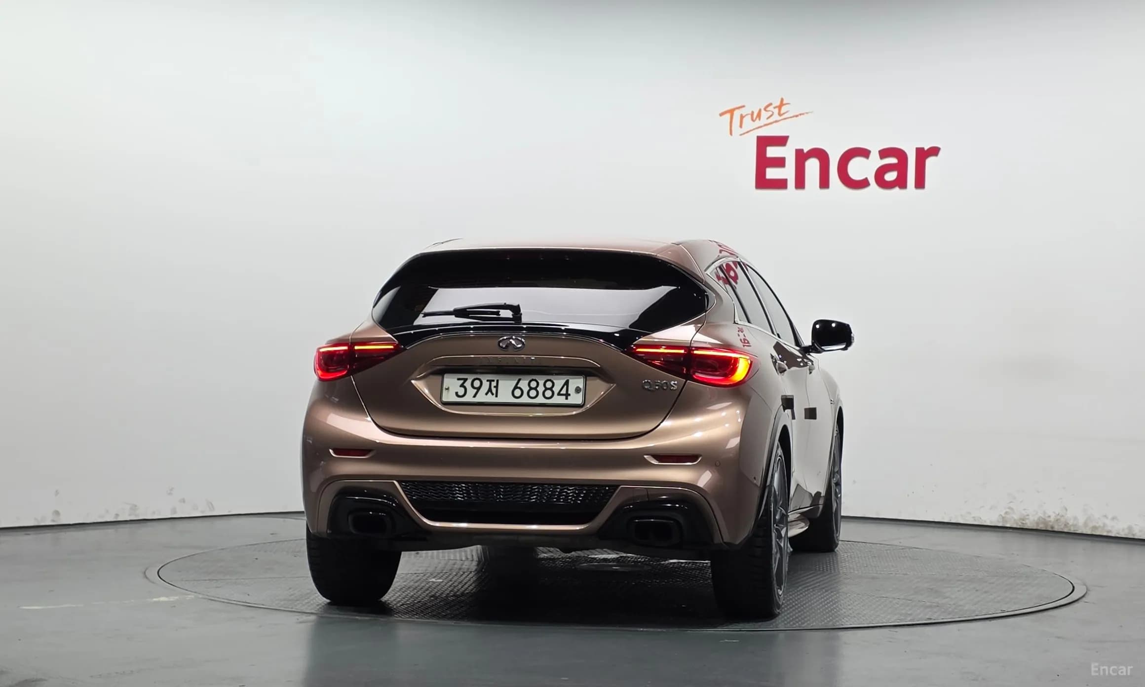 Q30