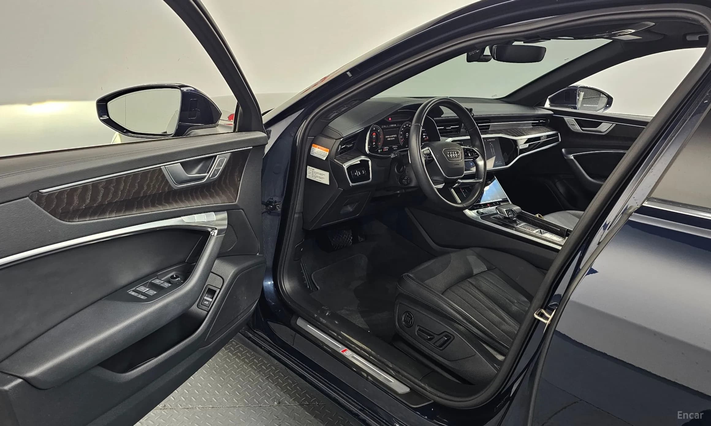 A6 (C8)