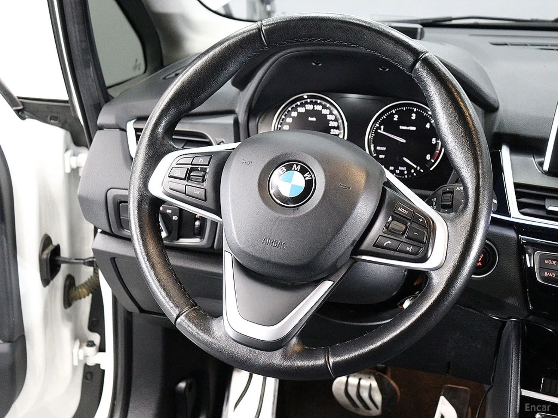 2-Series Active Tourer (F45)