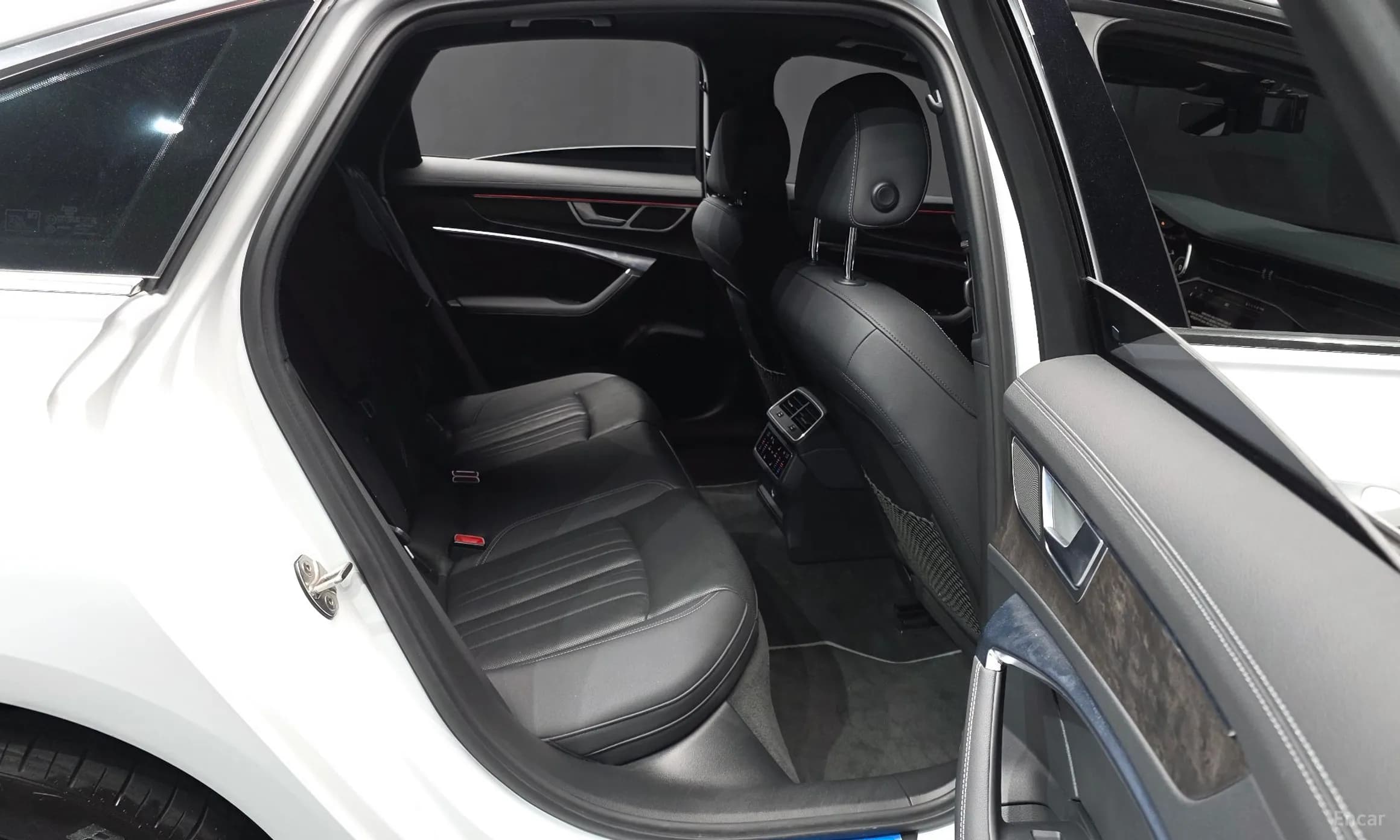 A6 (C8)