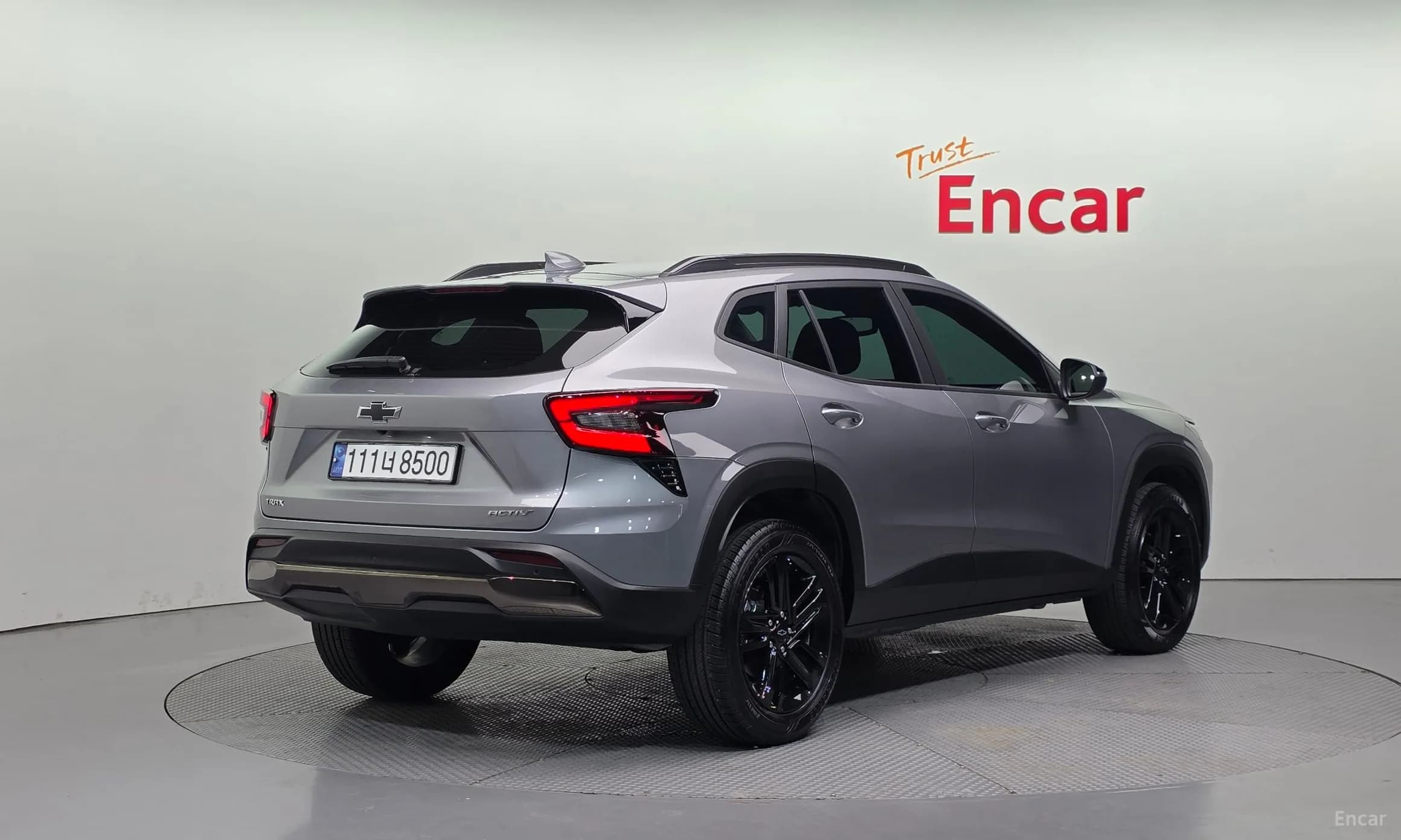Trax Crossover