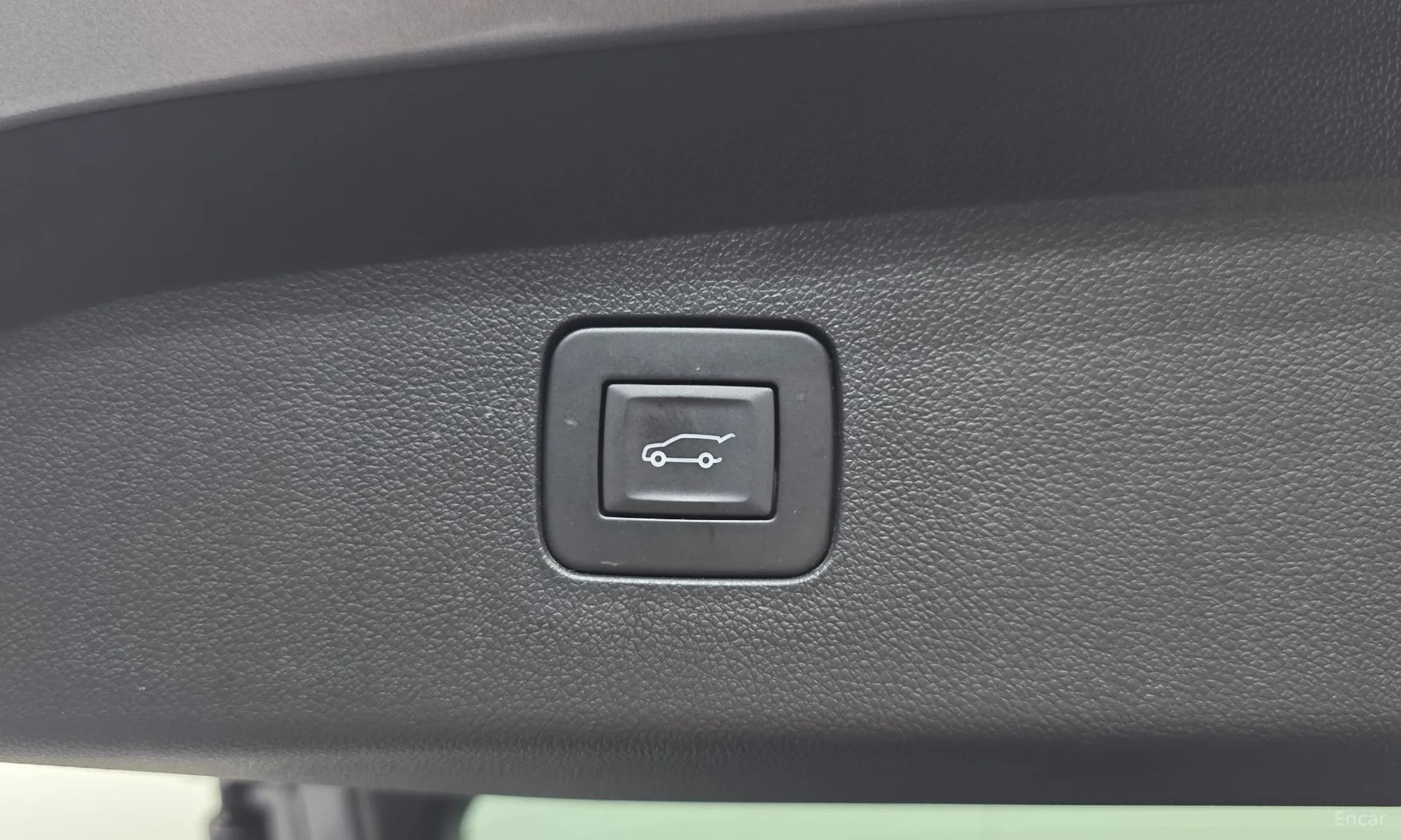 Trax Crossover