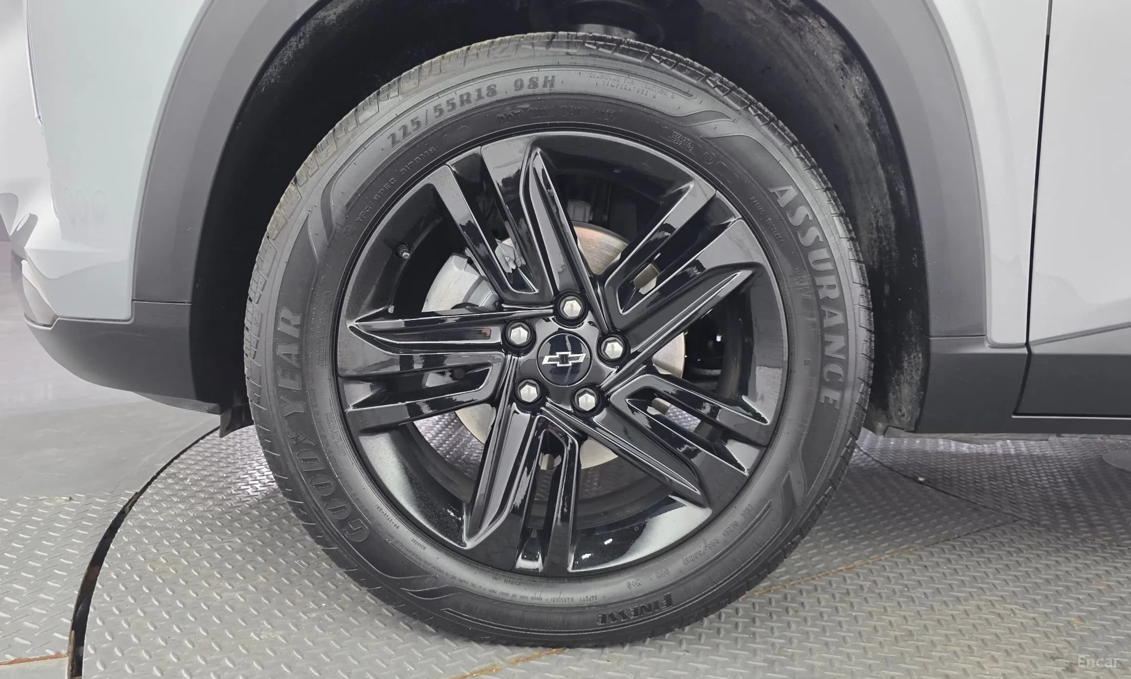 Trax Crossover