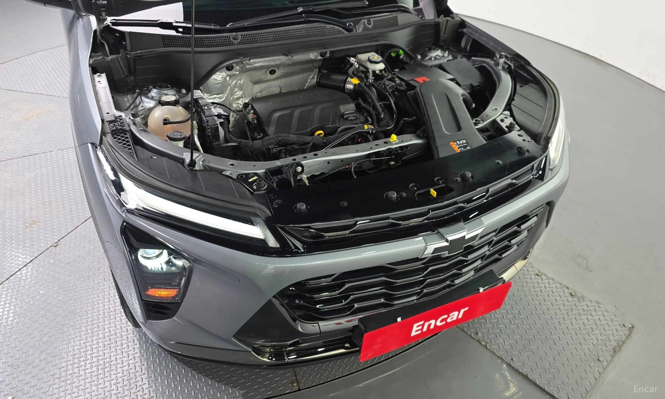Trax Crossover