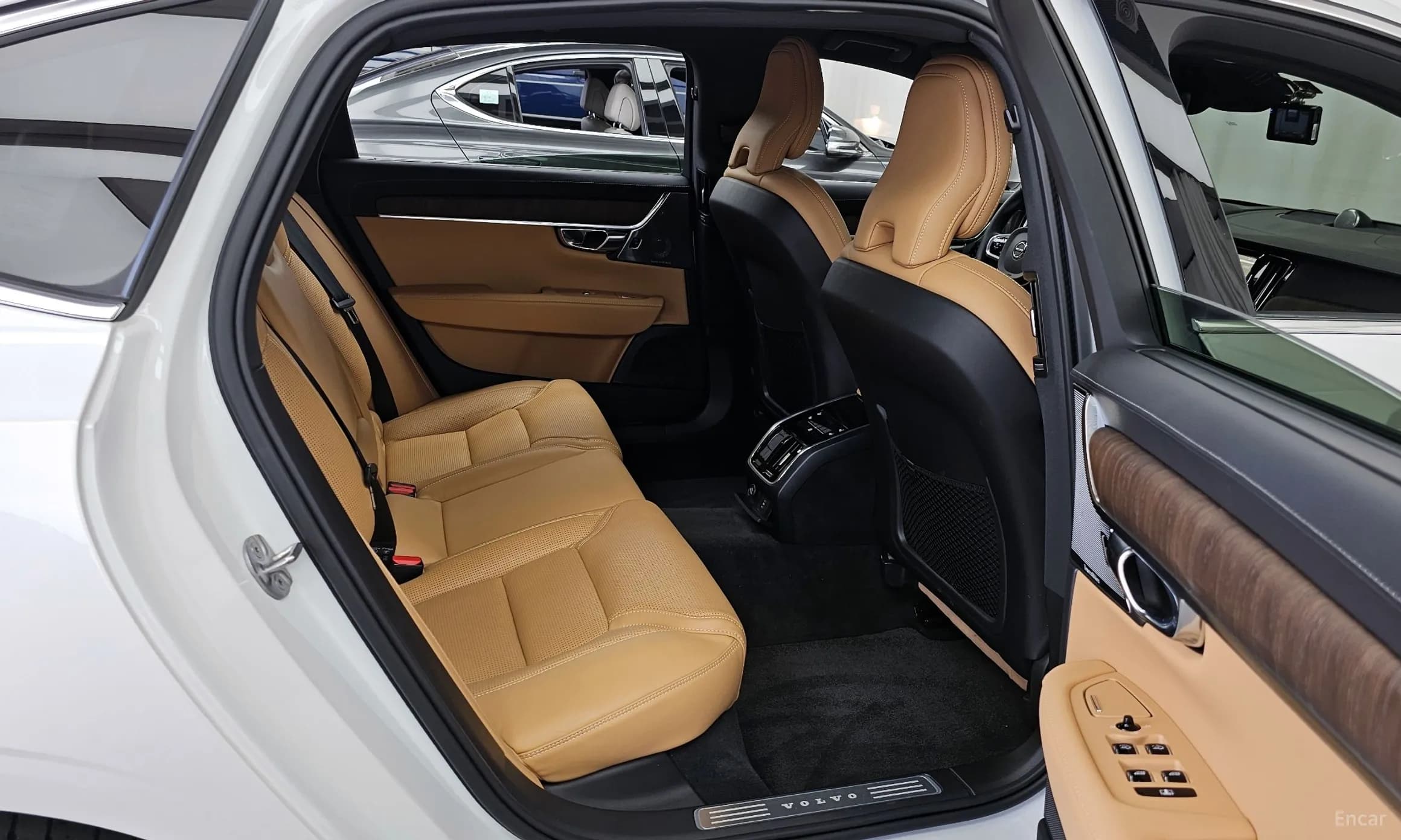 S90