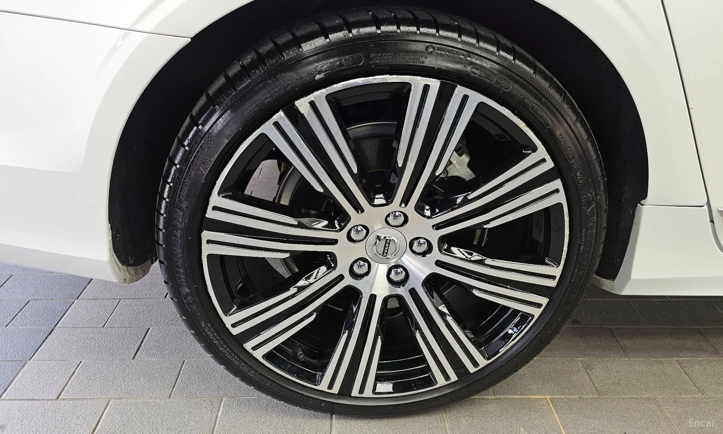 S90