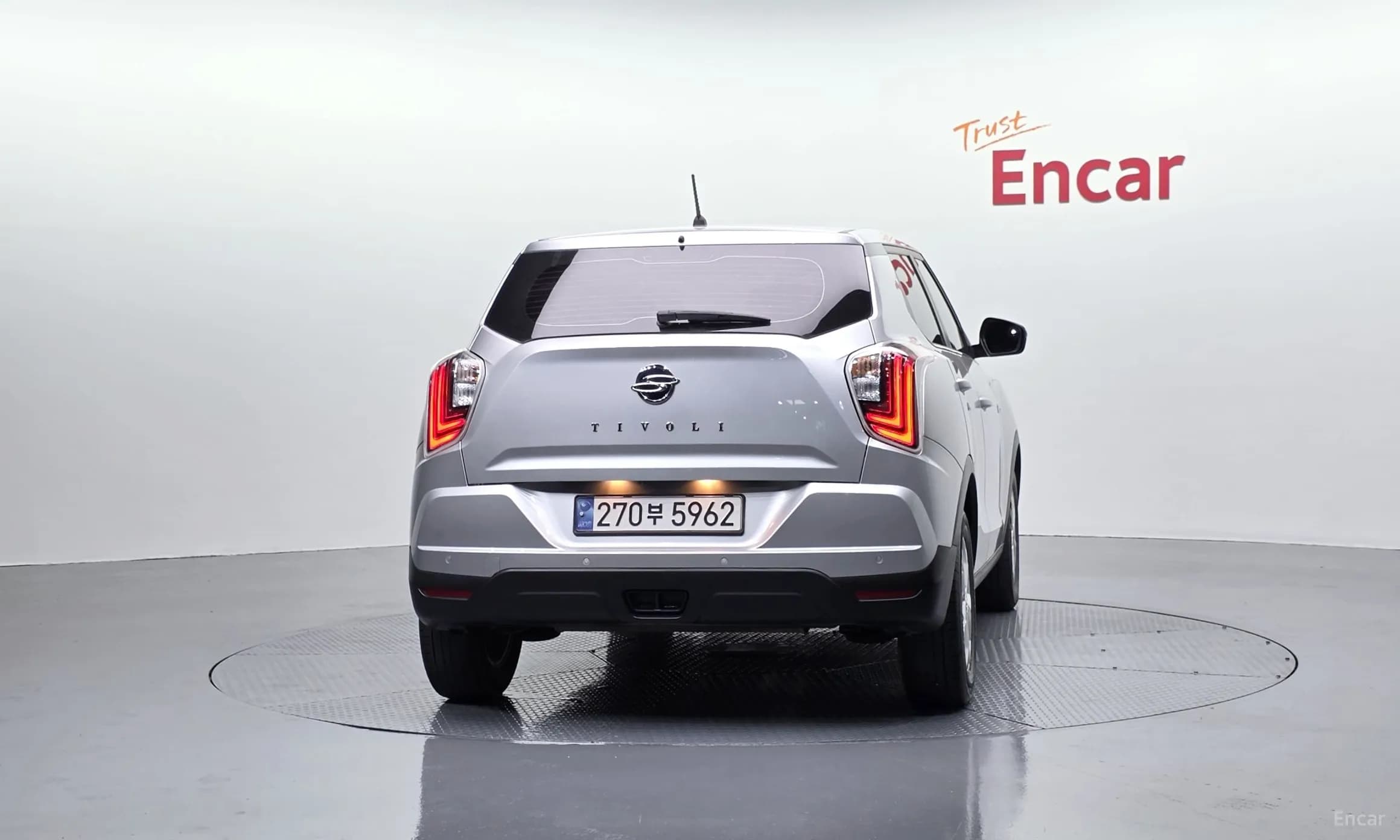 Berry New Tivoli