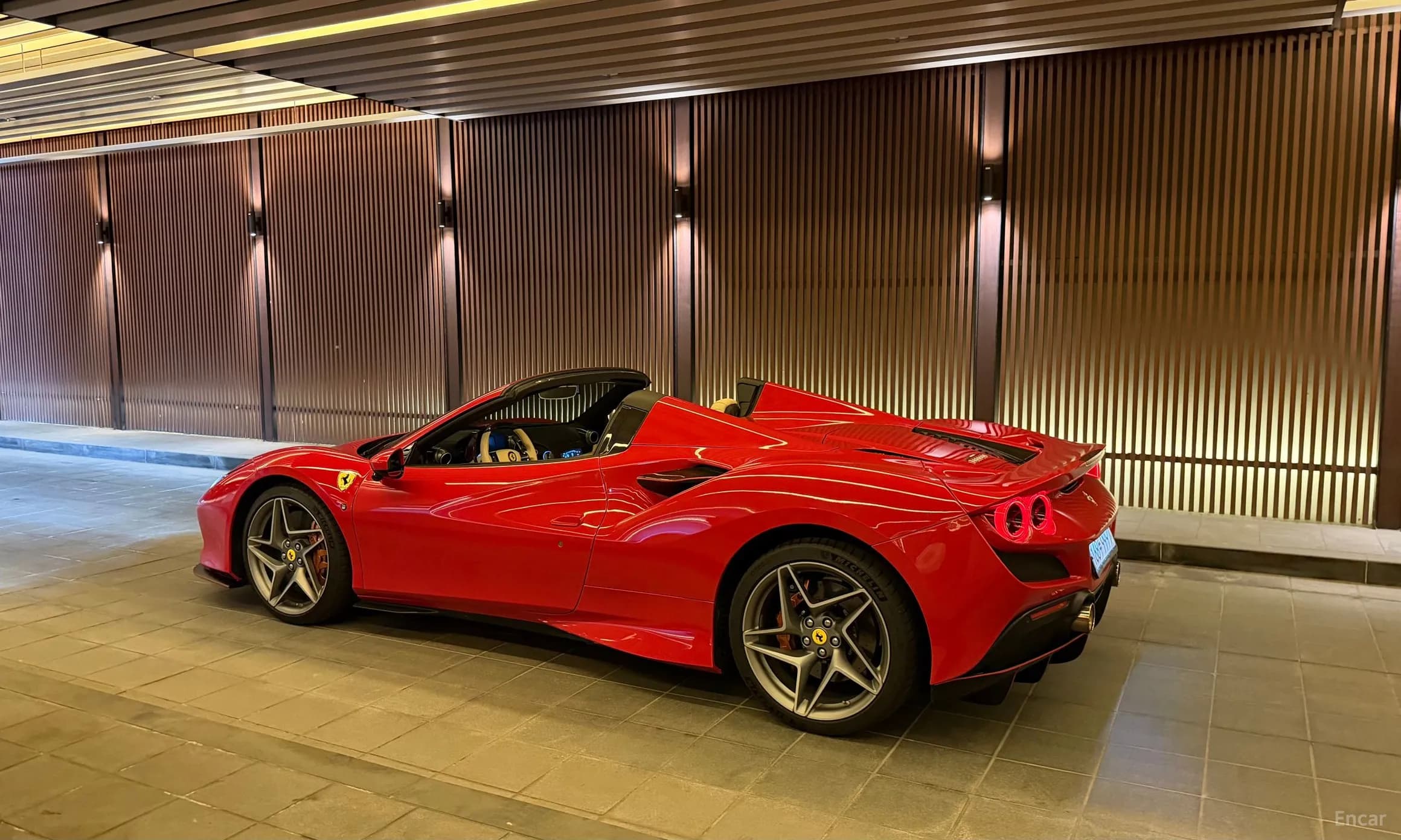 F8 Spider