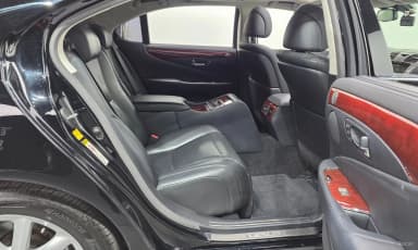 LS600hL