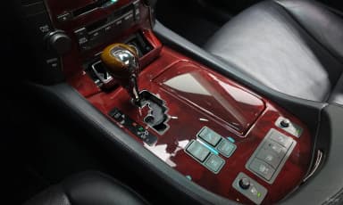 LS600hL