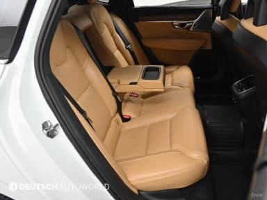 S90