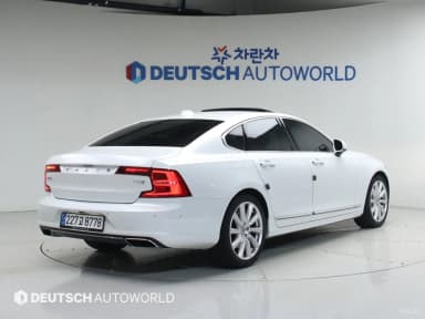 S90