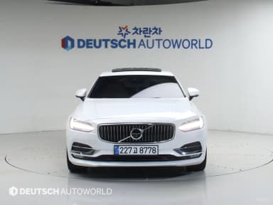 S90