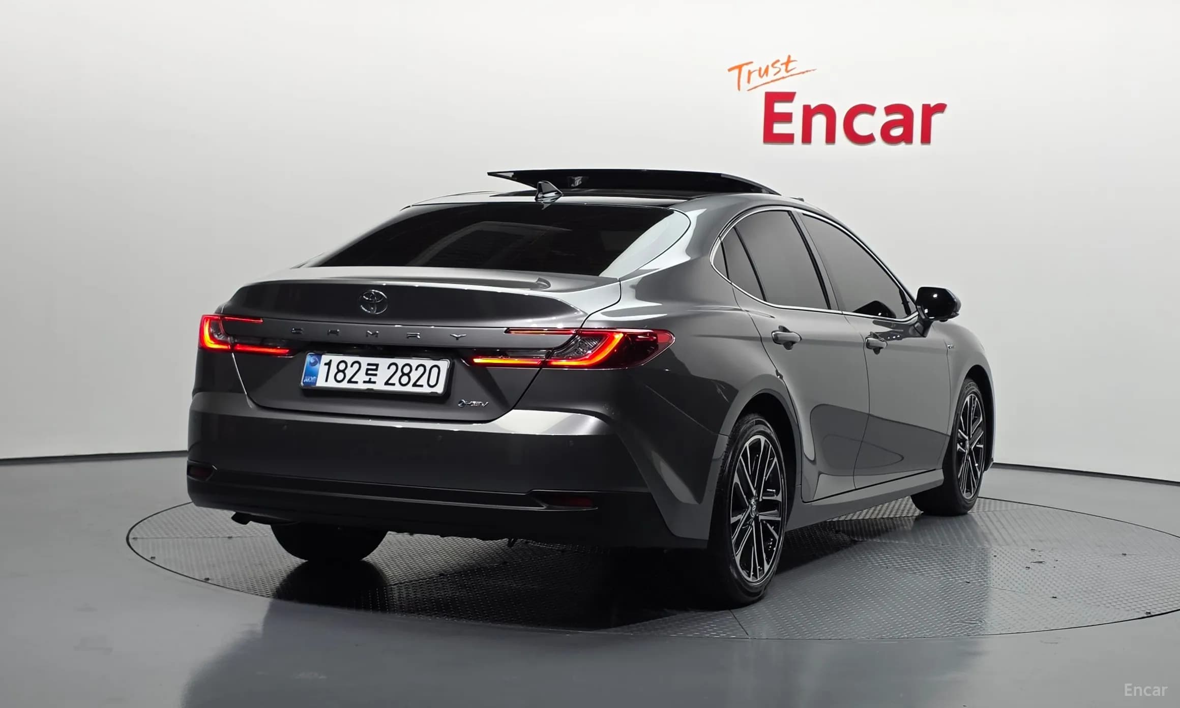 Camry (XV80)