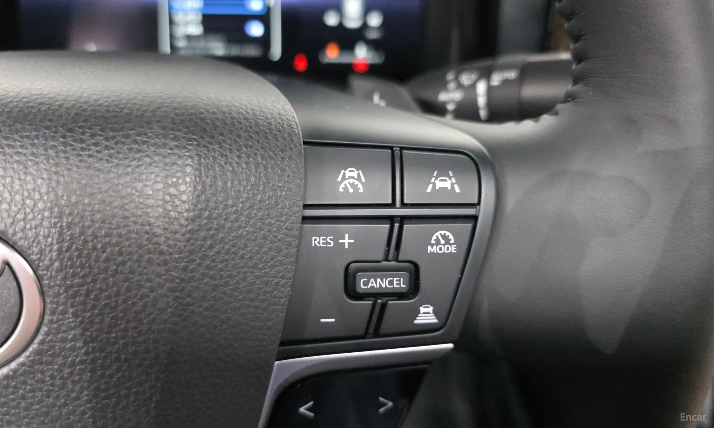 Camry (XV80)