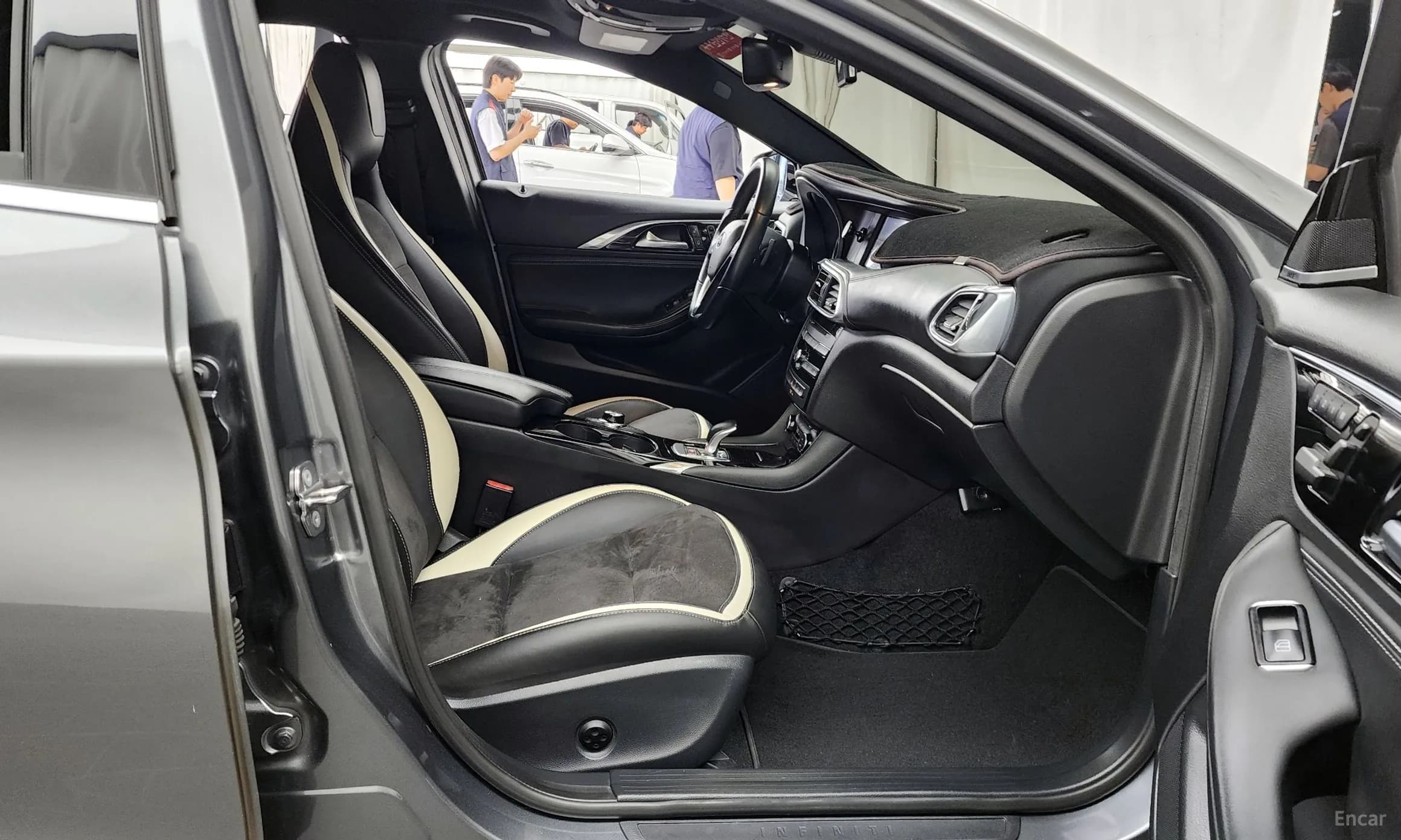 Q30