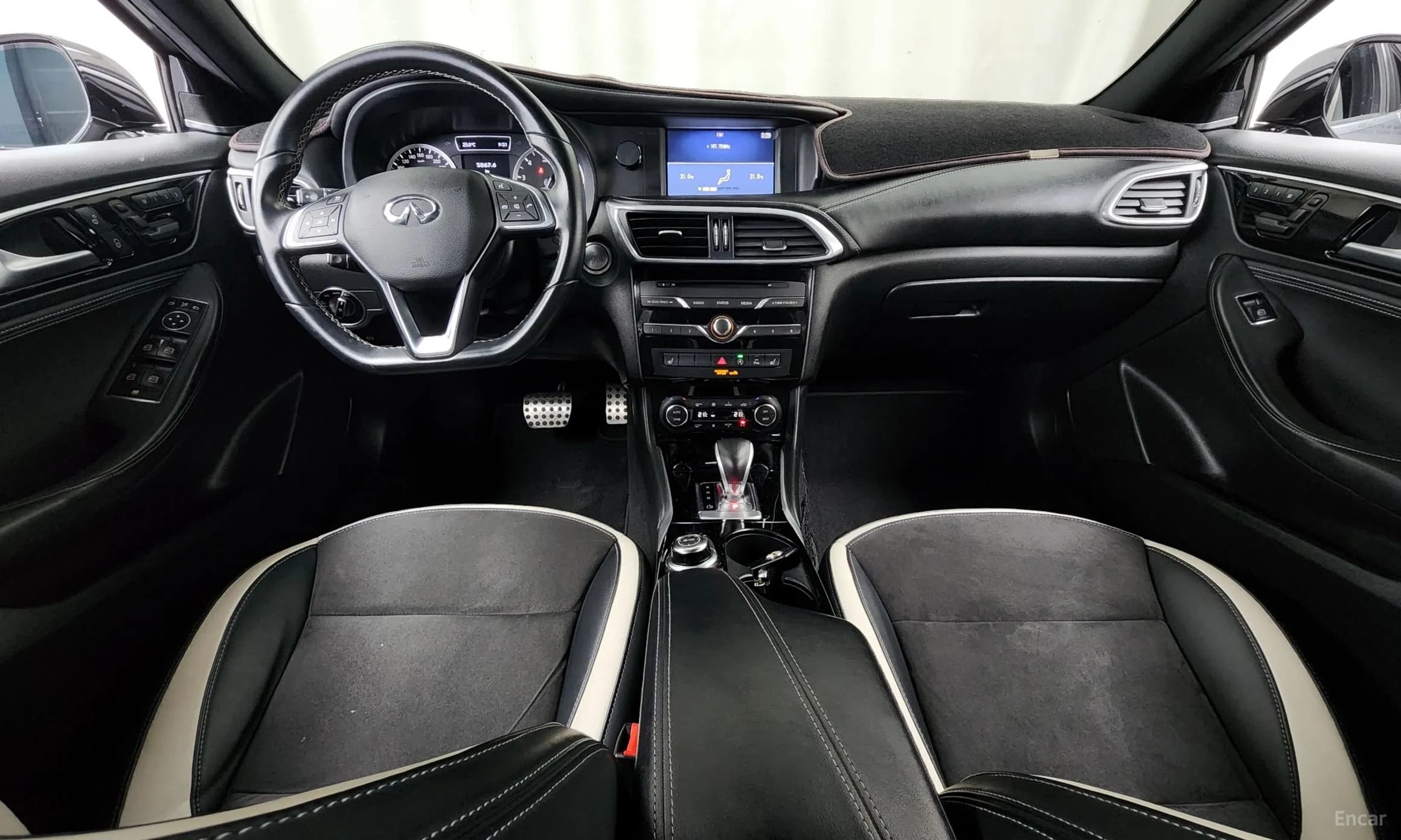 Q30