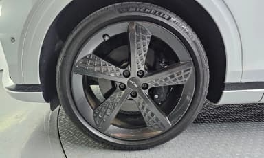 GV70