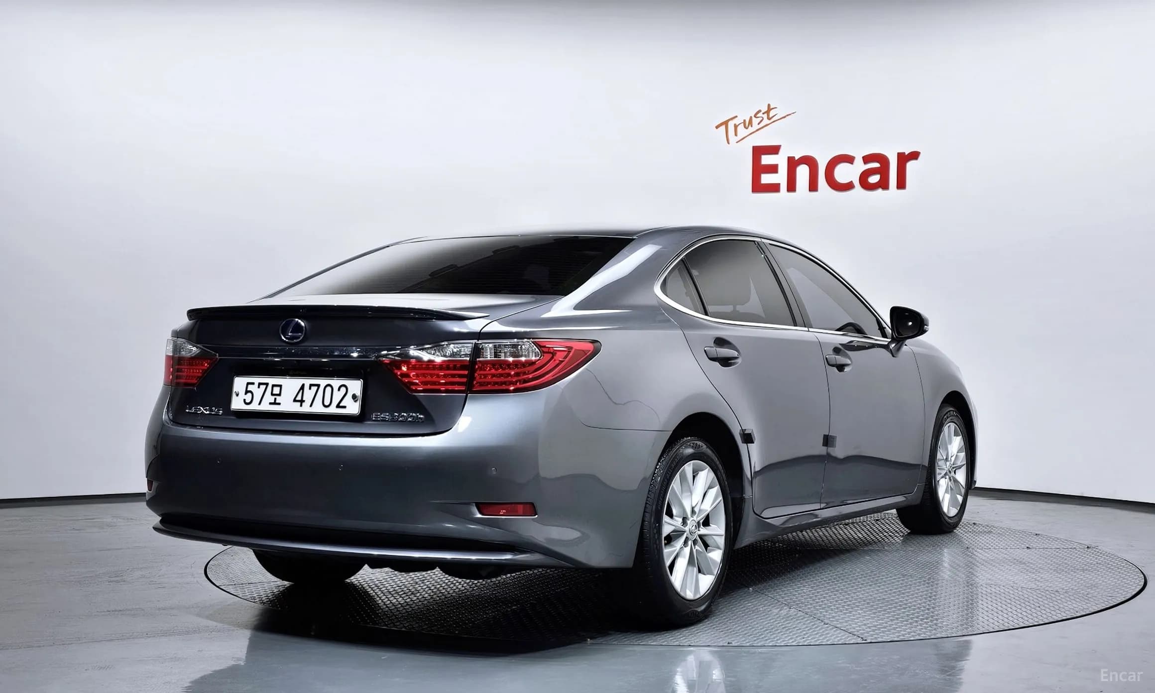 New ES300h