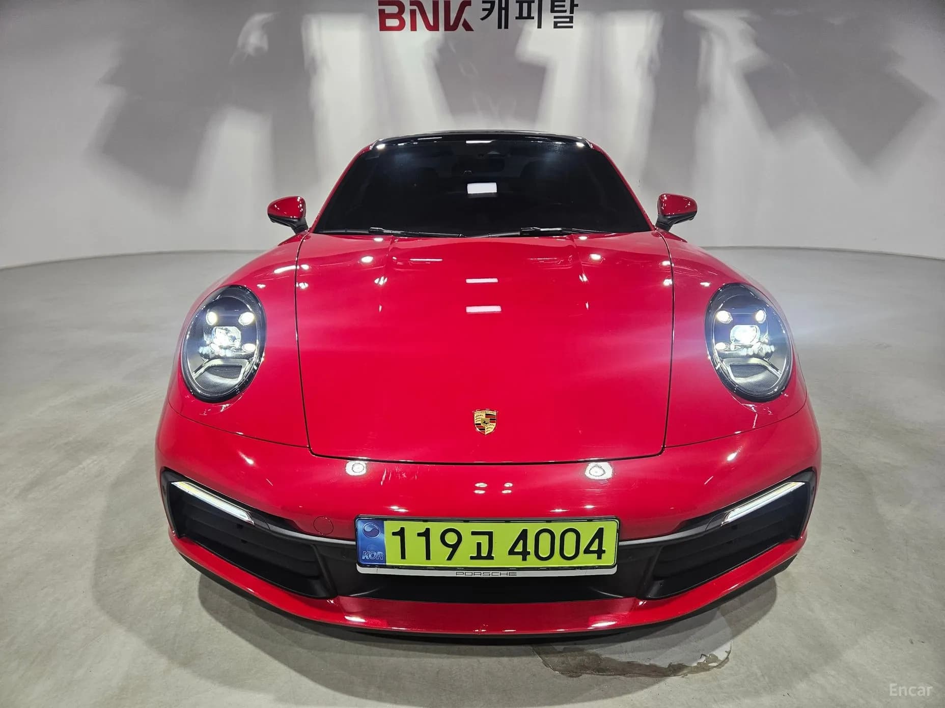 911 (992)
