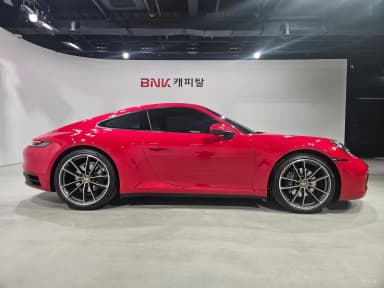 911 (992)