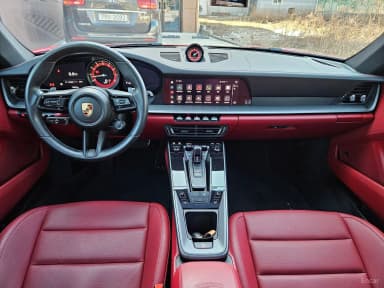 911 (992)