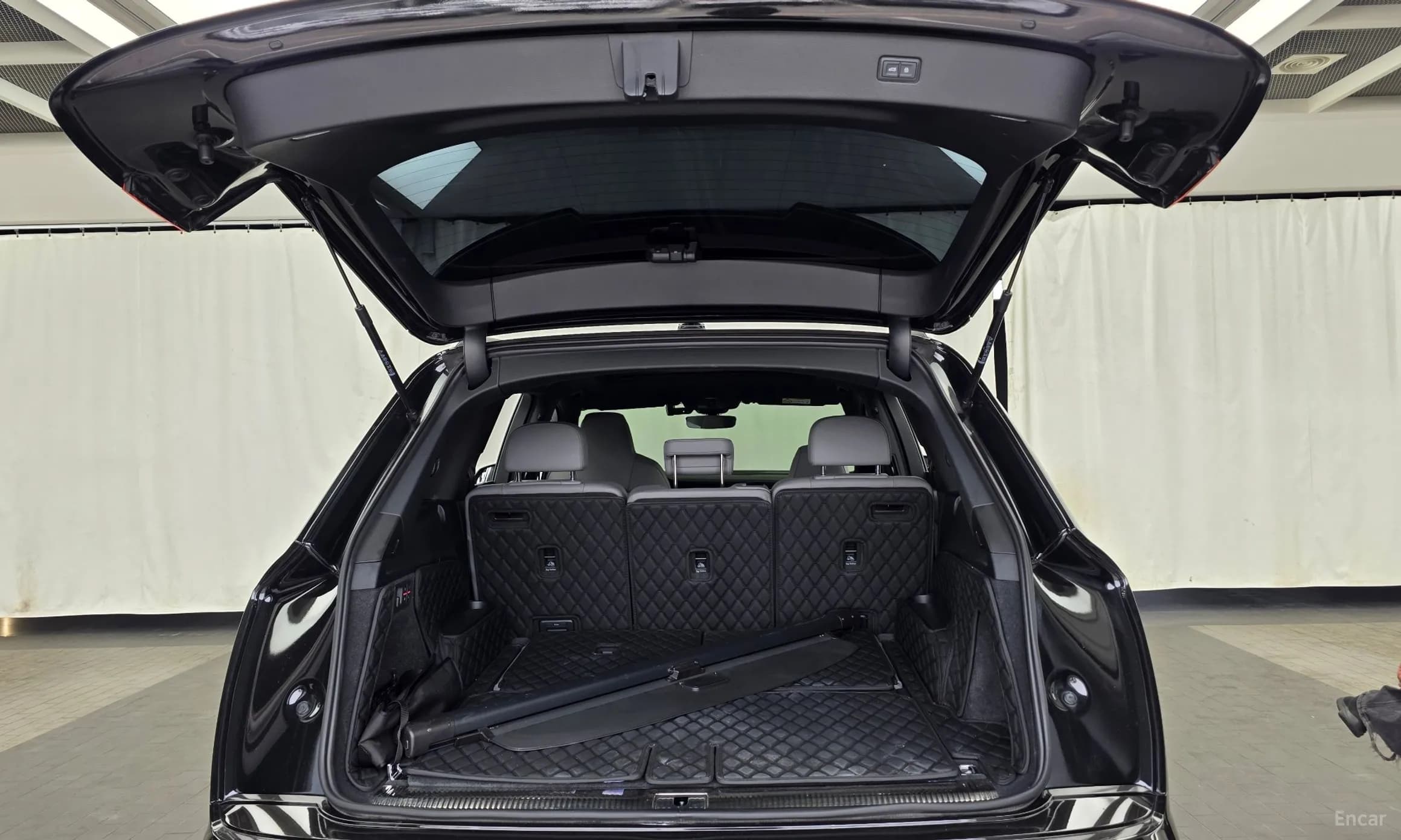 Q7 (4M)