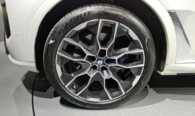 X7 (G07)