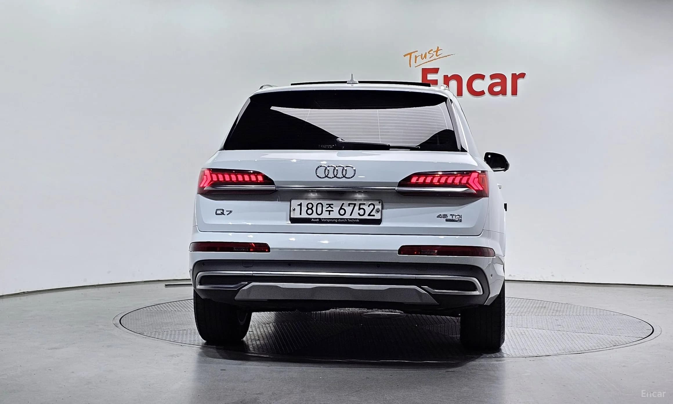 Q7 (4M)