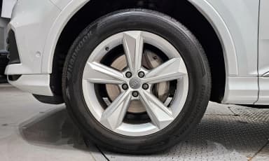 Q7 (4M)