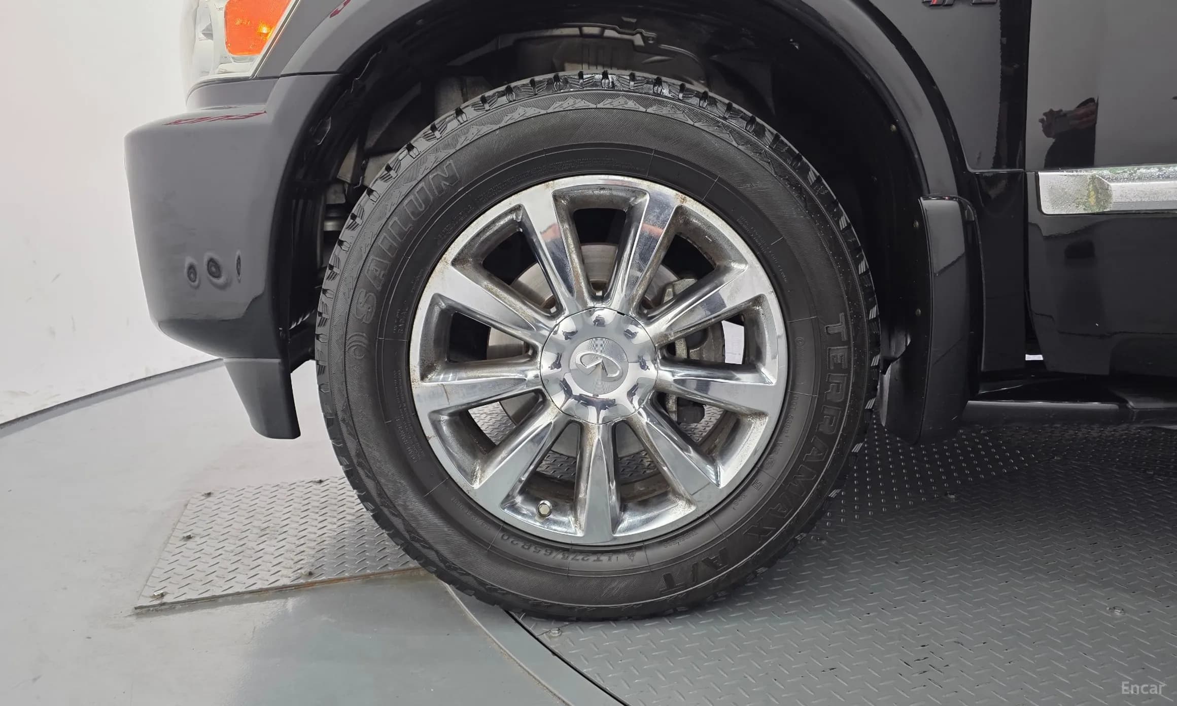 QX56