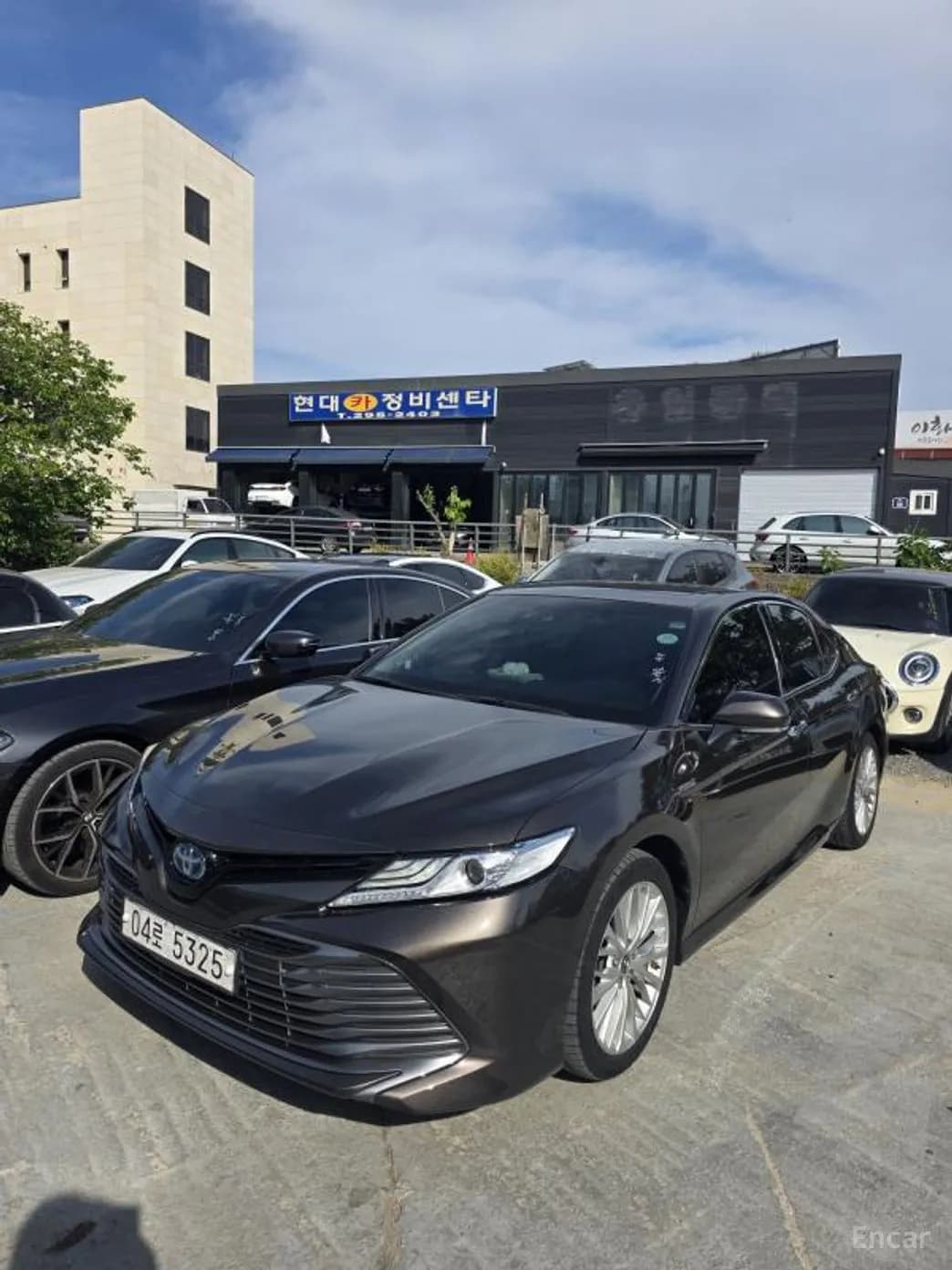 Camry (XV70)
