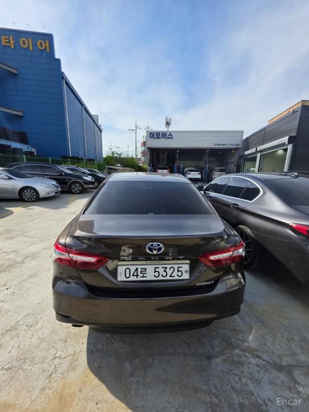 Camry (XV70)