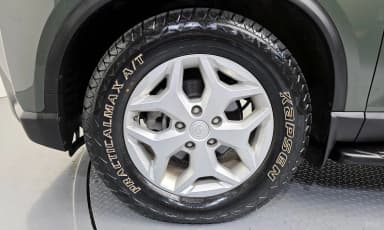 Rexton Sports Khan