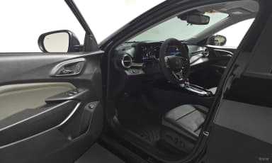 Trax Crossover