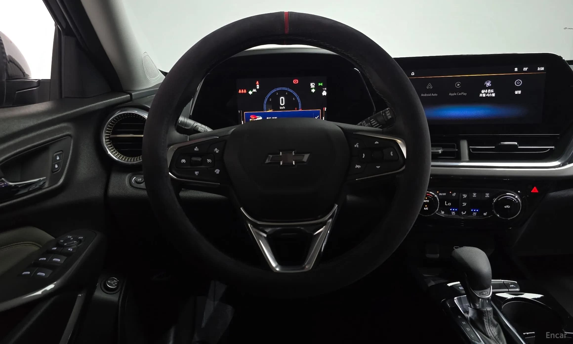 Trax Crossover