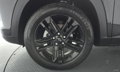 Trax Crossover