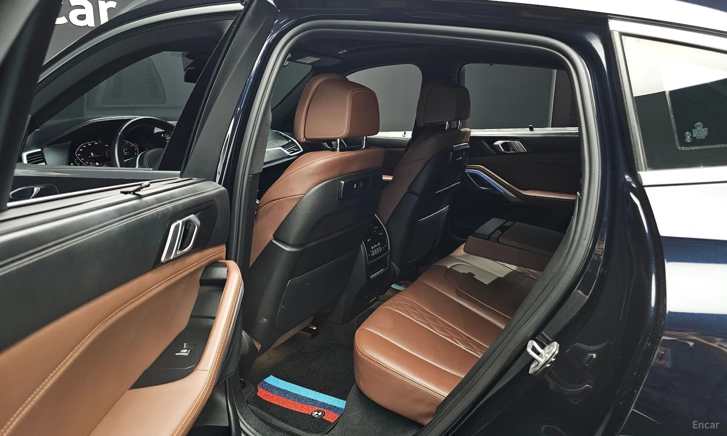 X6 (G06)