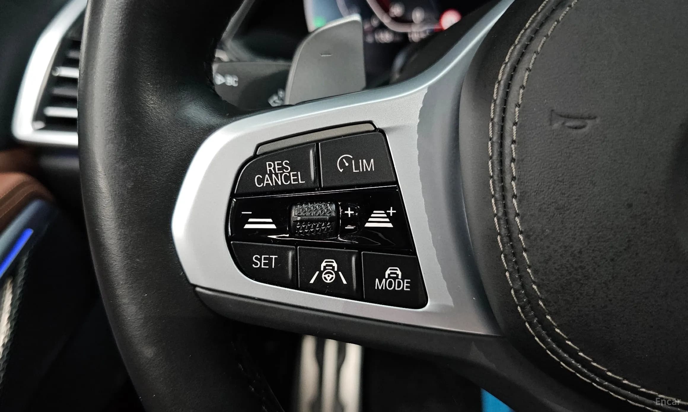 X6 (G06)