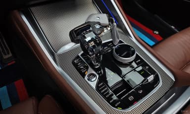 X6 (G06)