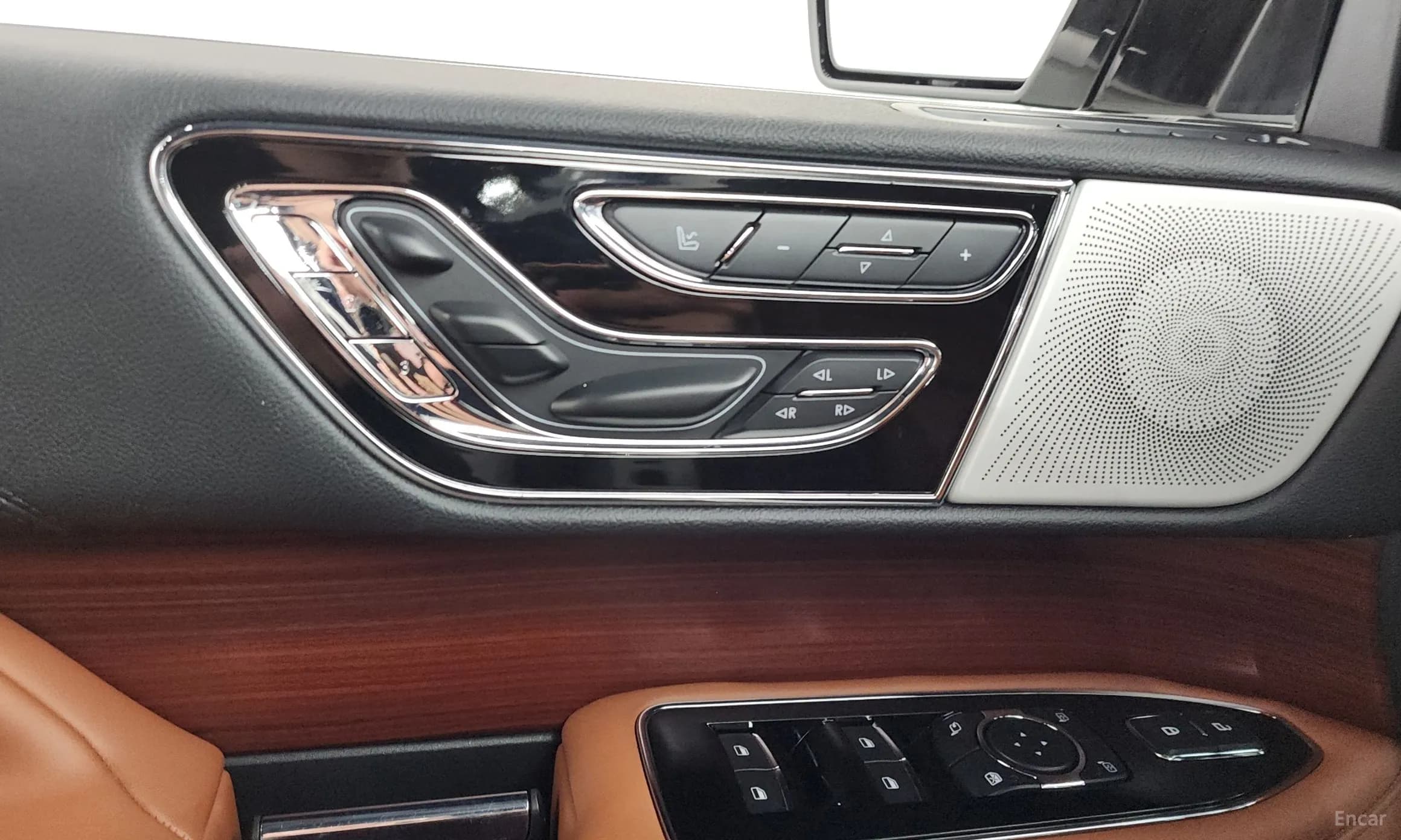 Navigator 4th generation