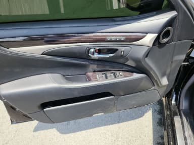LS460