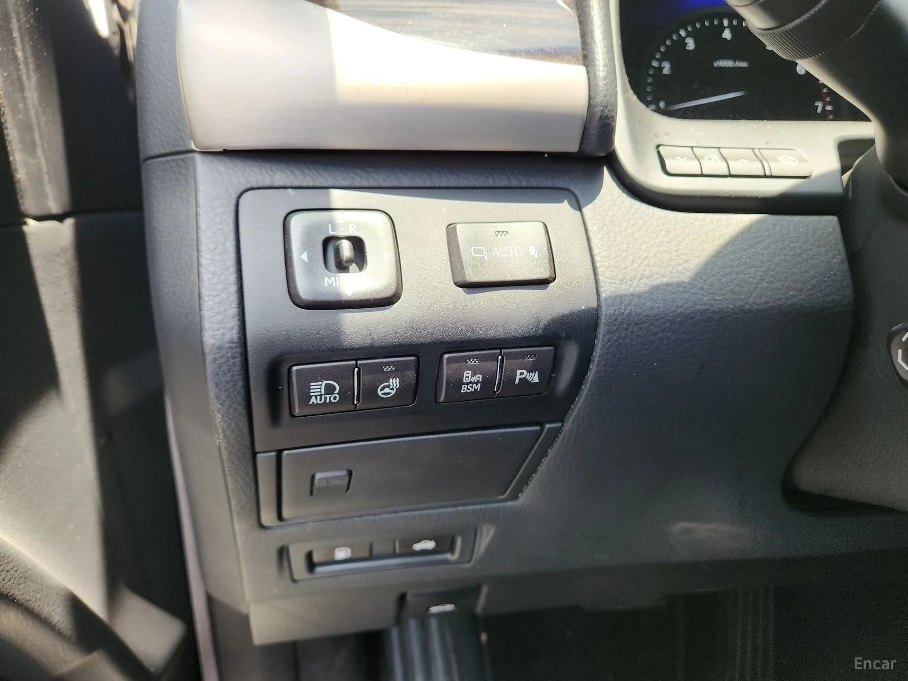 LS460