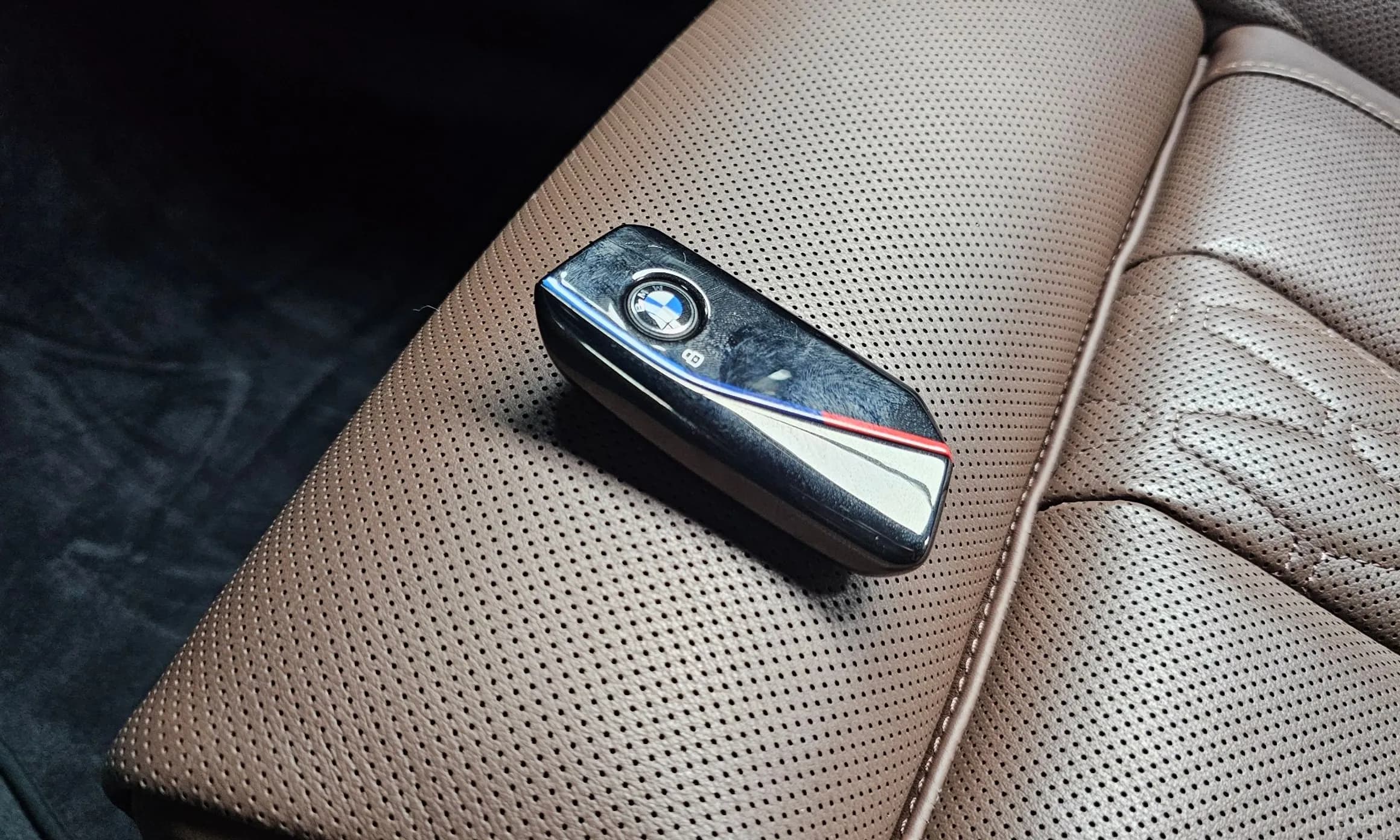 X6 (G06)