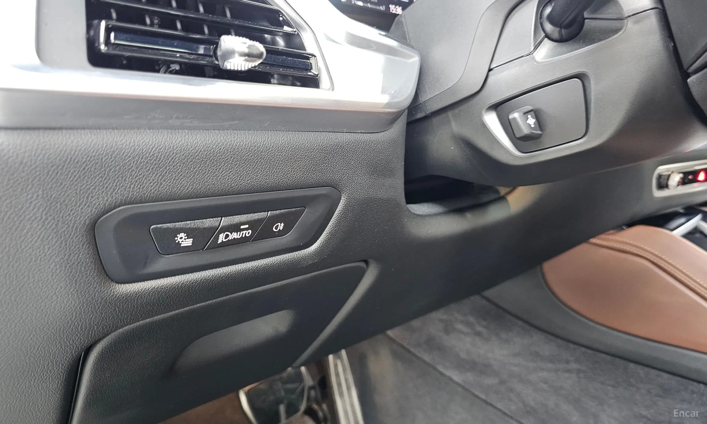 X6 (G06)