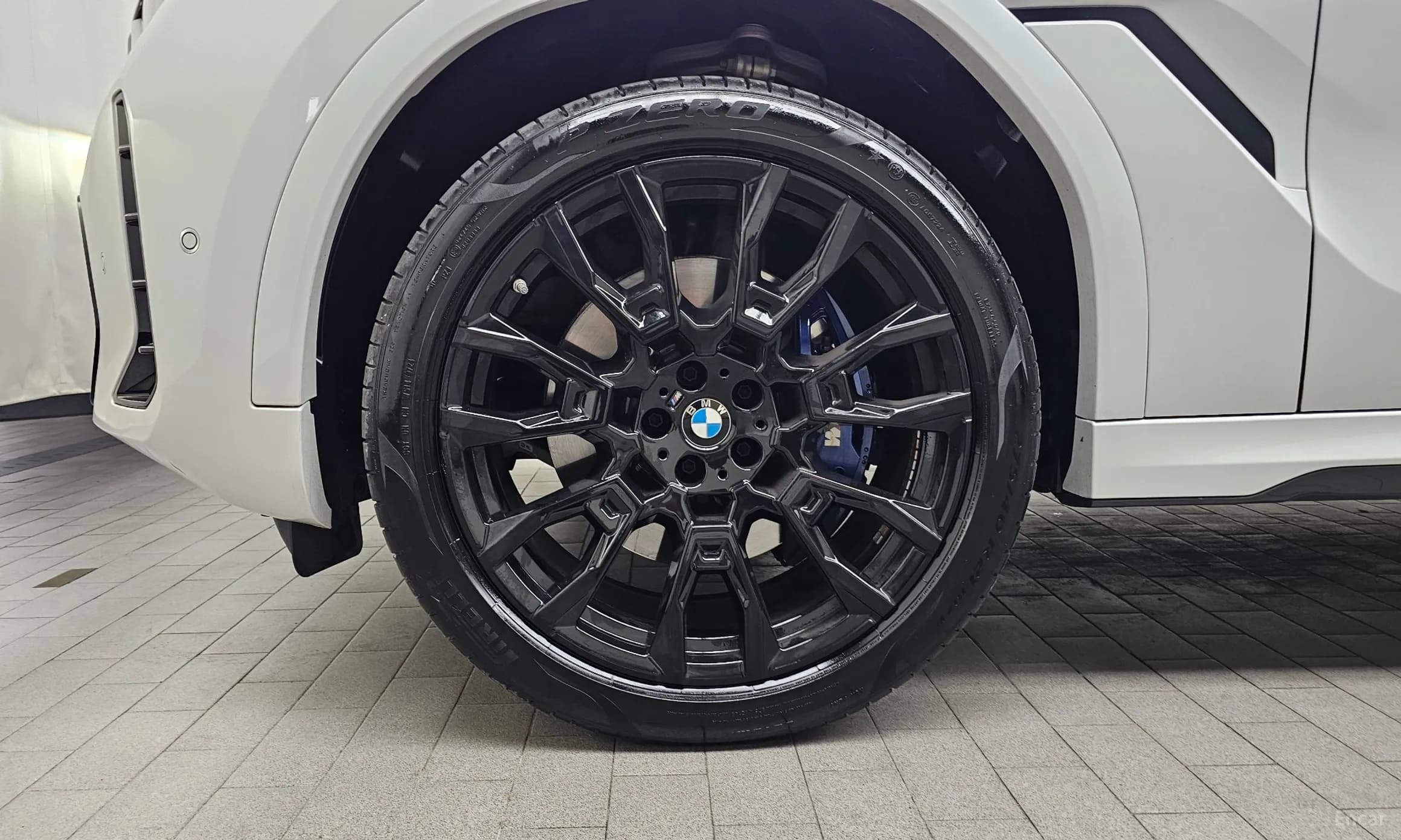 X6 (G06)